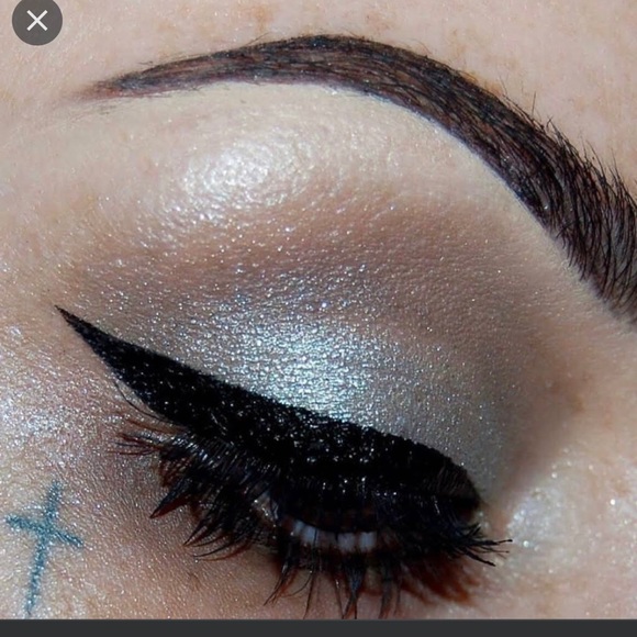 NIB Kat Von D Tattoo Liquid Eye Liner in Trooper Black Waterproof - Picture 3 of 5